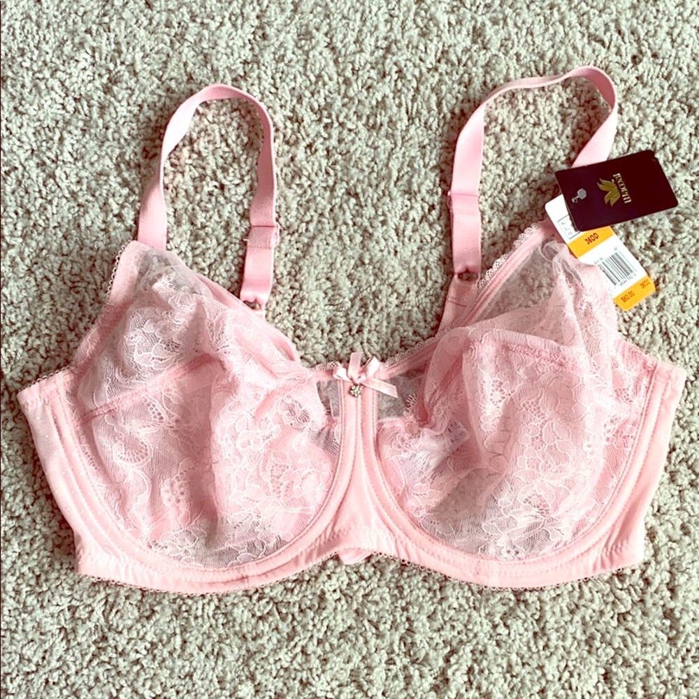 🆕 Wacoal Lace bra 36DD